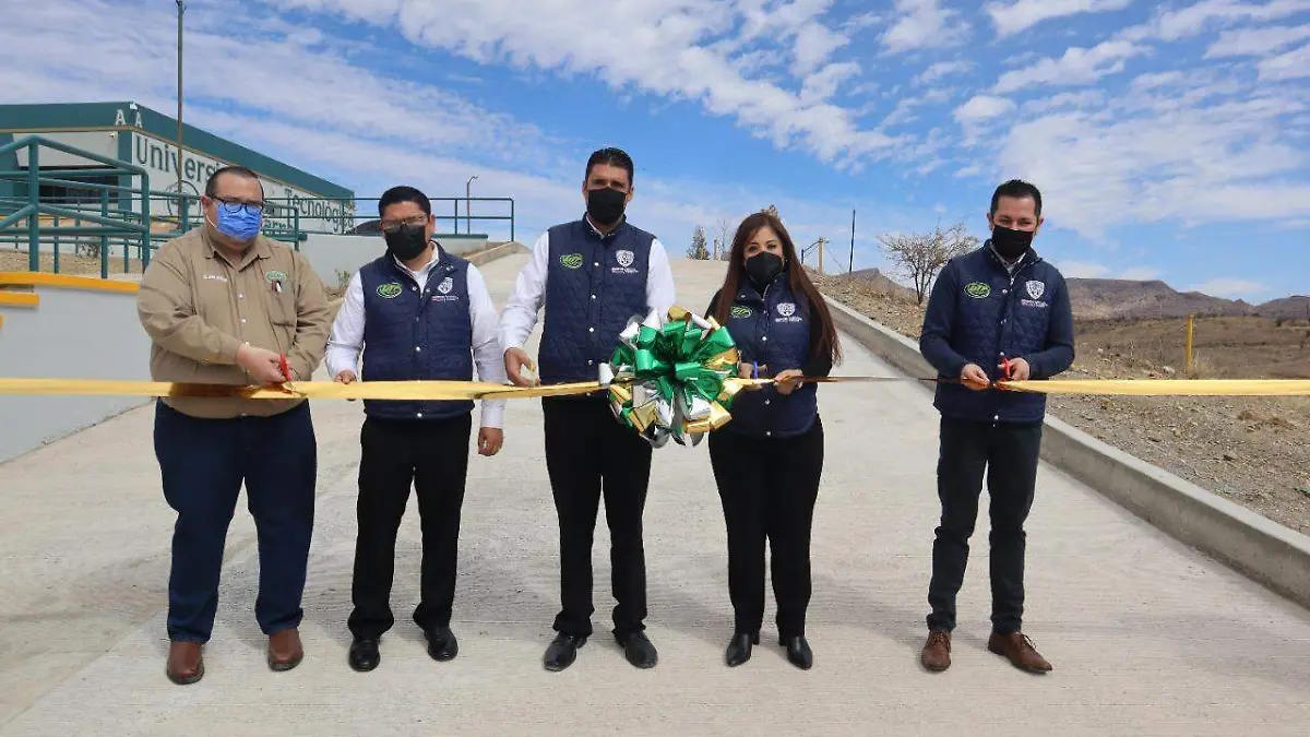 Inauguración de Carril en la UTP